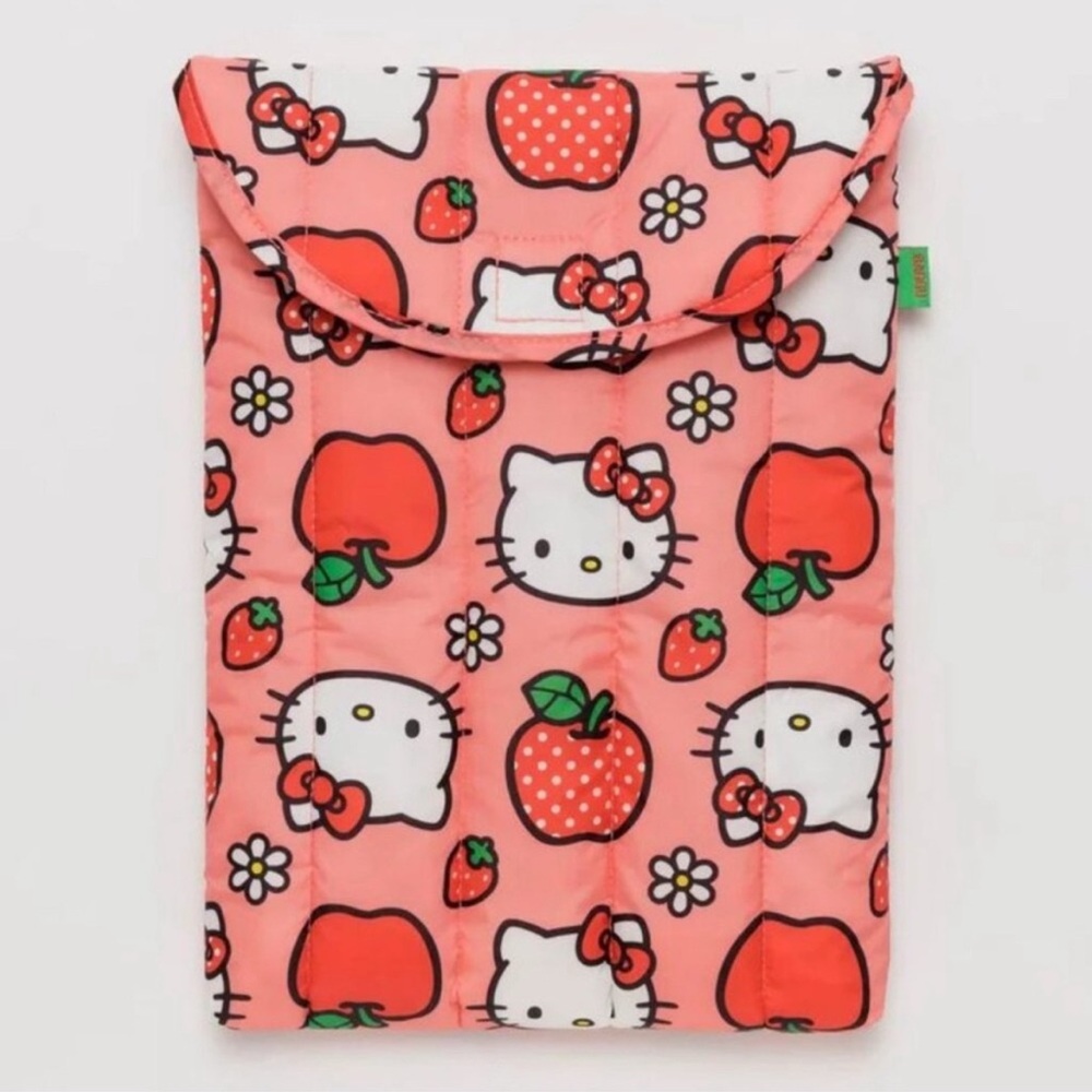 NEW BAGGU x Hello Kitty Puffy Laptop Sleeve 13”/14" (Hello Kitty & Apple)